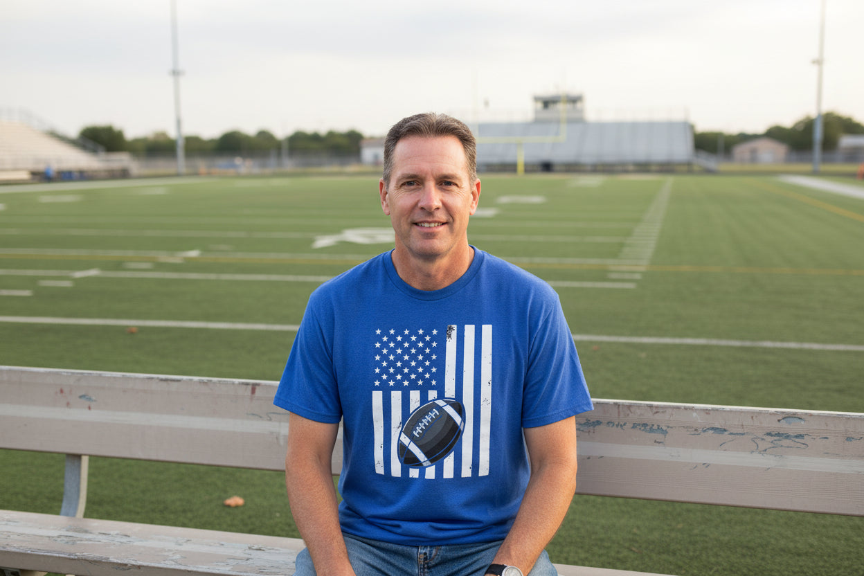 USA Football Flag Design - Patriotic Athlete & Football Lover T-Shirt for Men ROYAL - FRONT