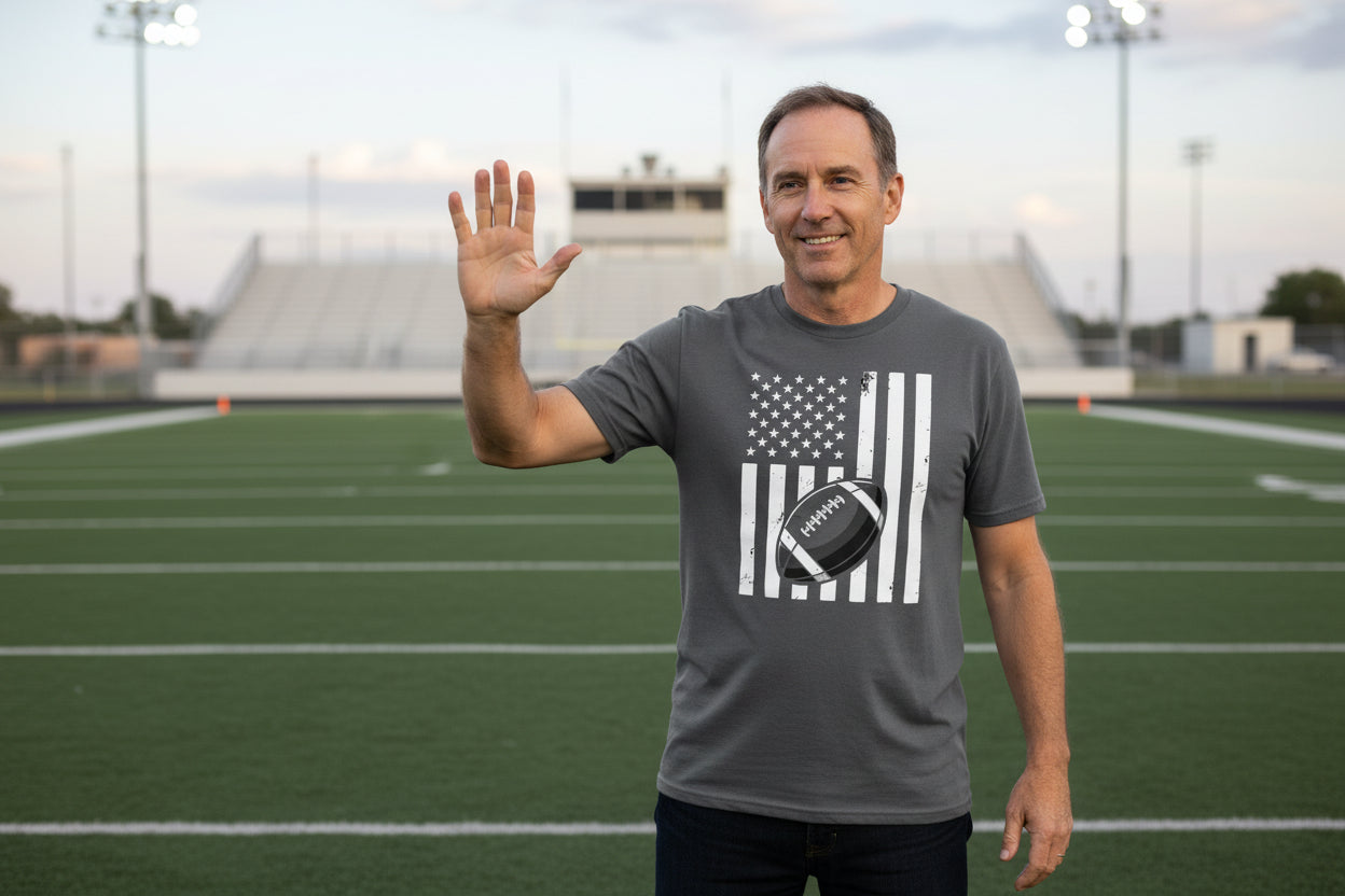 USA Football Flag Design - Patriotic Athlete & Football Lover T-Shirt for Men Heavy Metal - FRONT